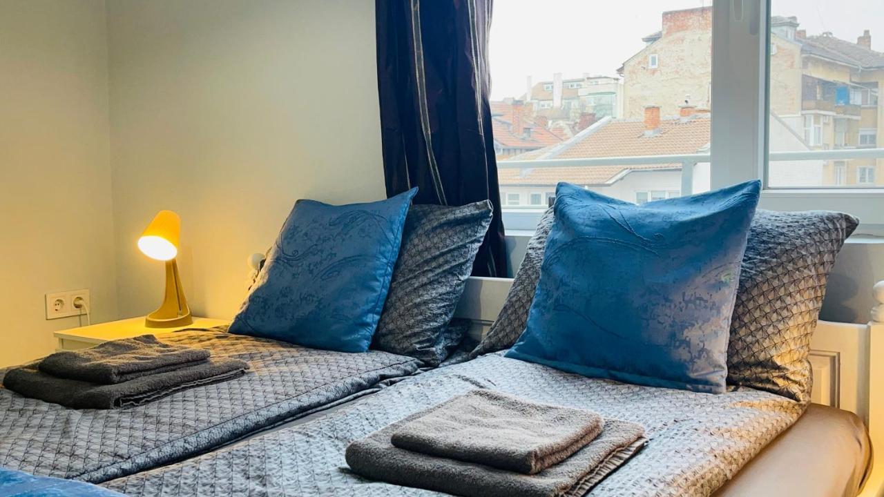 소피아 Cozy Spot By The Lions' Bridge 아파트 외부 사진